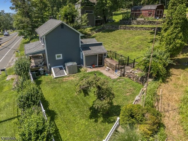 79 Fairview Ave, High Bridge Boro, NJ 08829