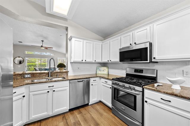 10245 WOODFORD BRIDGE STREET, Tampa, FL 33626