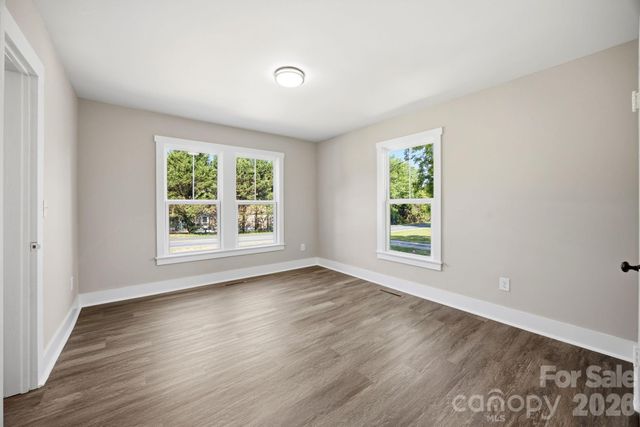 1012 Midlake Road, Kannapolis, NC 28083
