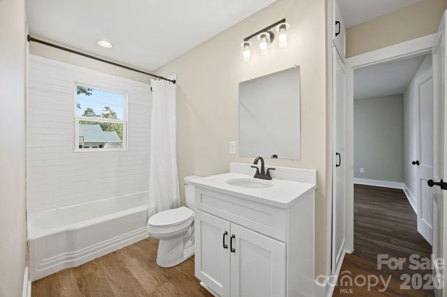 1012 Midlake Road, Kannapolis, NC 28083