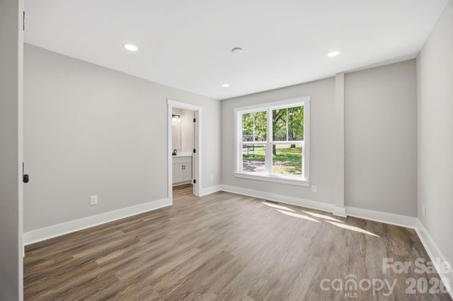 1012 Midlake Road, Kannapolis, NC 28083