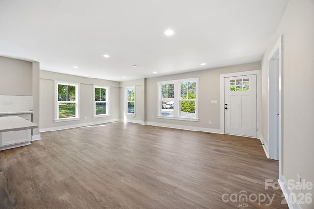 1012 Midlake Road, Kannapolis, NC 28083