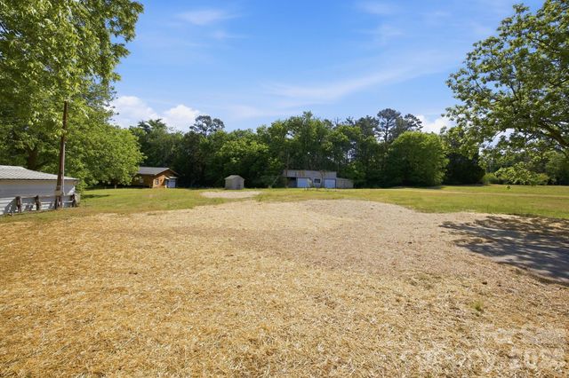 1012 Midlake Road, Kannapolis, NC 28083
