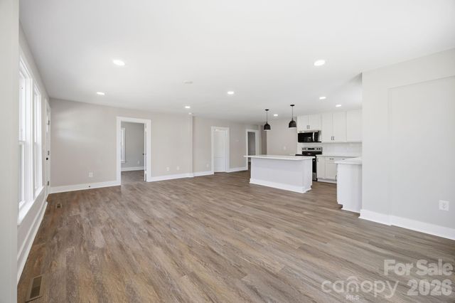 1012 Midlake Road, Kannapolis, NC 28083