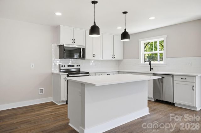 1012 Midlake Road, Kannapolis, NC 28083