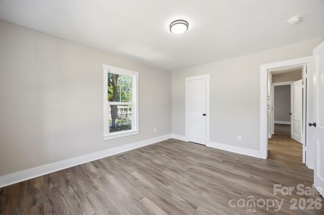 1012 Midlake Road, Kannapolis, NC 28083
