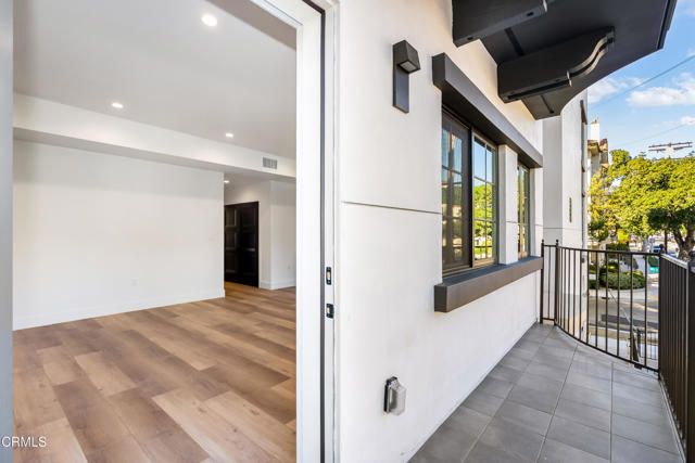 139 S Oak Knoll Avenue 304, Pasadena, CA 91101