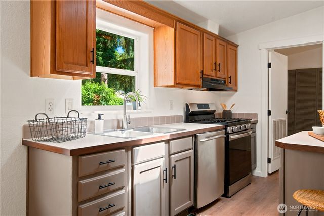 5807 Cameron Road, Freeland, WA 98249
