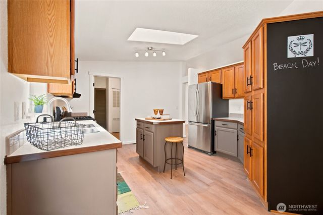5807 Cameron Road, Freeland, WA 98249