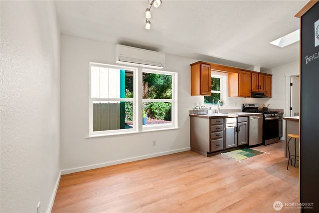 5807 Cameron Road, Freeland, WA 98249