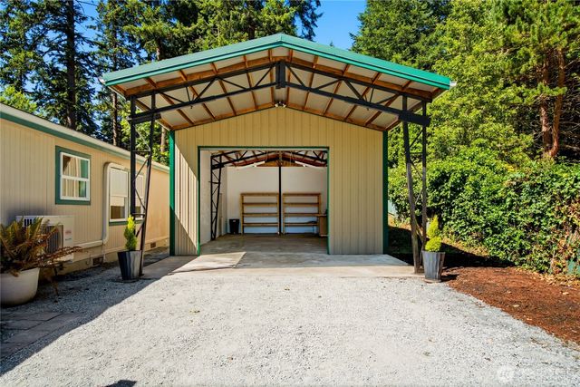5807 Cameron Road, Freeland, WA 98249