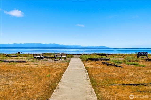 5807 Cameron Road, Freeland, WA 98249