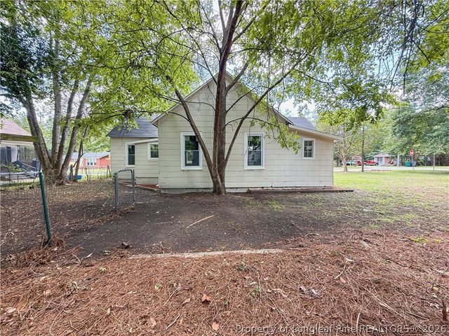 5552 River Road, Hope Mills, NC 28348