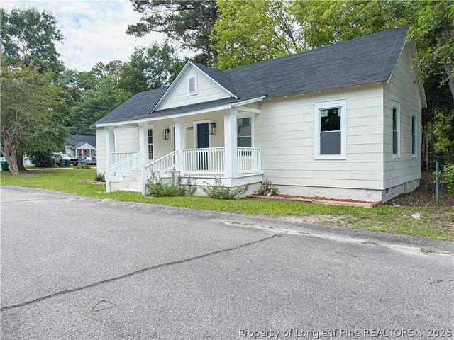 5552 River Road, Hope Mills, NC 28348