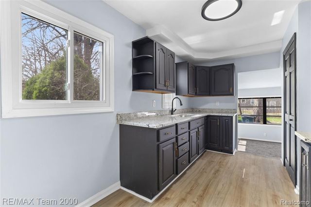 21171 Westhampton Street, Oak Park, MI 48237