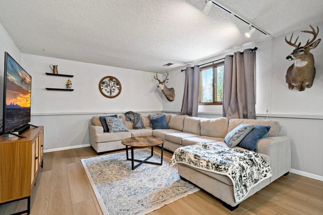 312 Circle Lane SE, Saint Michael, MN 55376