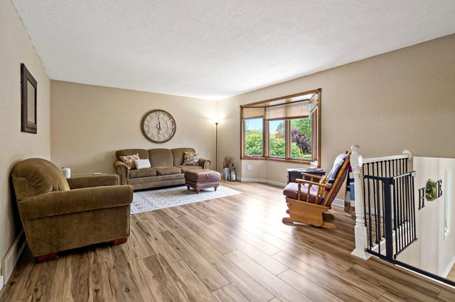 312 Circle Lane SE, Saint Michael, MN 55376