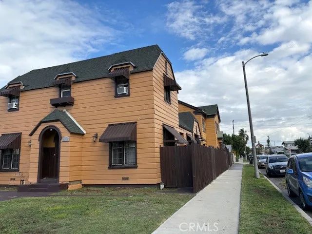 4238 La Salle, Los Angeles, CA 90062