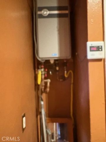 4238 La Salle, Los Angeles, CA 90062