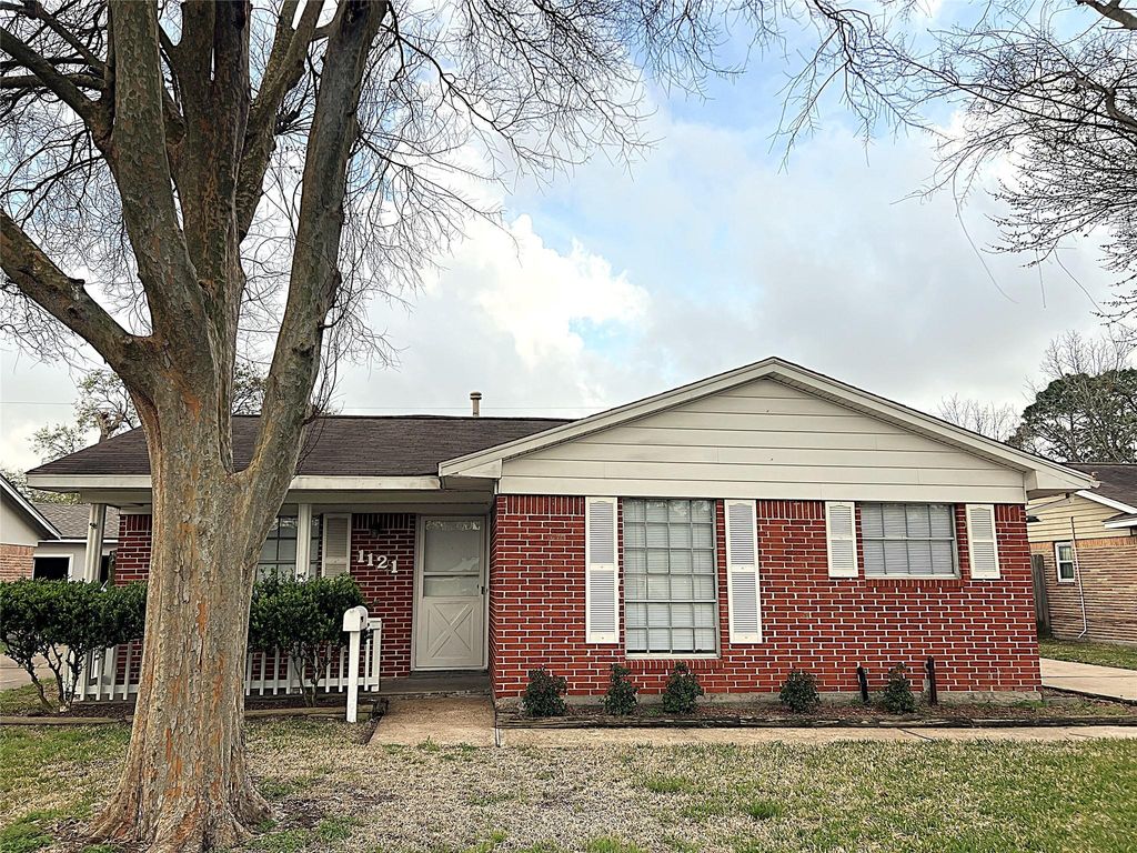 1121 Alice Lane, Deer Park, TX 77536