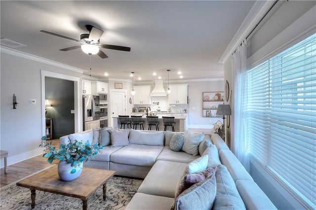 16 Boxwood Court, Monroe, GA 30655