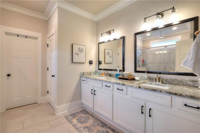 16 Boxwood Court, Monroe, GA 30655