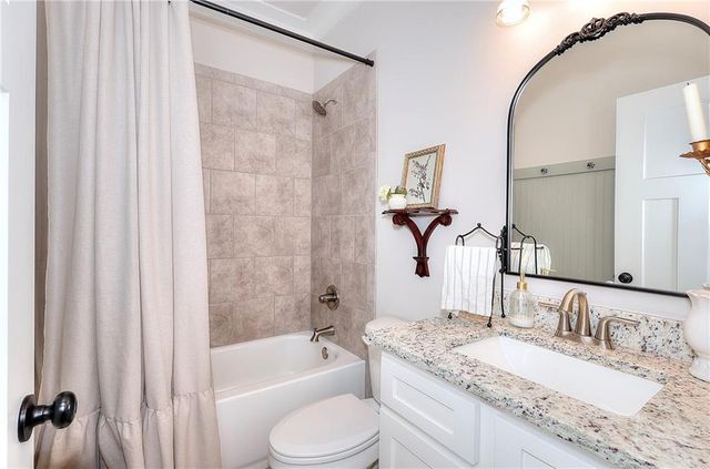 16 Boxwood Court, Monroe, GA 30655