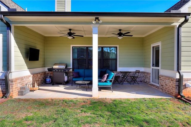 16 Boxwood Court, Monroe, GA 30655