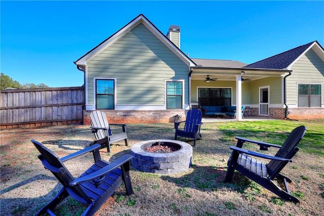 16 Boxwood Court, Monroe, GA 30655