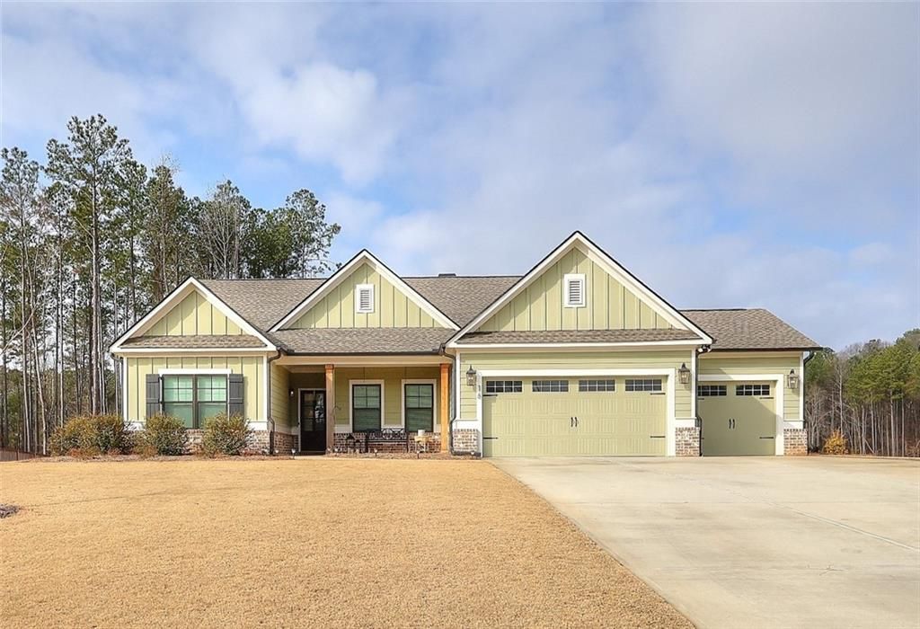 16 Boxwood Court, Monroe, GA 30655