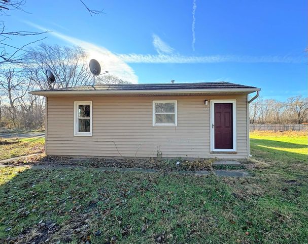 722 S View Drive, Waterloo, IA 50707