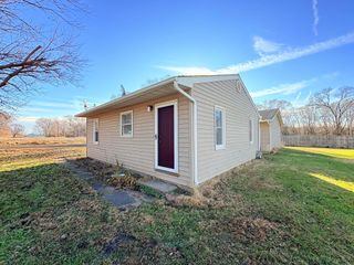 722 S View Drive, Waterloo, IA 50707