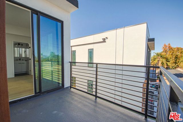 6405 Odessa Avenue, Lake Balboa, CA 91406