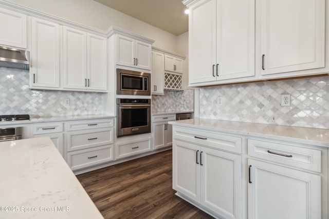 8969 Shoreline Avenue, Melbourne, FL 32940
