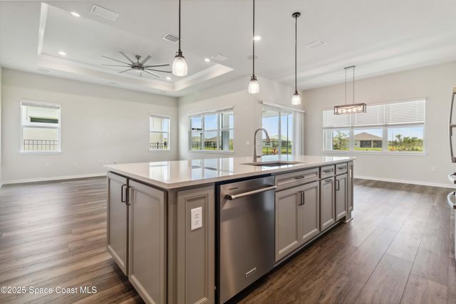 8969 Shoreline Avenue, Melbourne, FL 32940