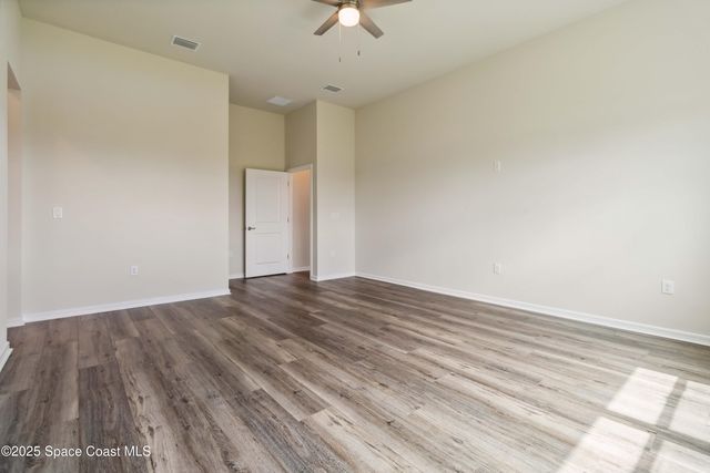 8969 Shoreline Avenue, Melbourne, FL 32940