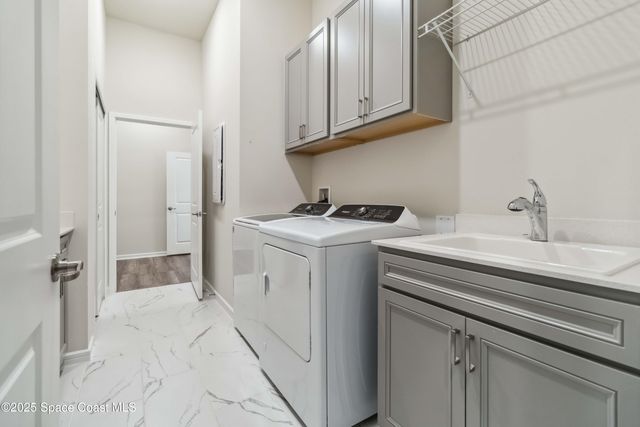 8969 Shoreline Avenue, Melbourne, FL 32940