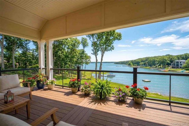 106 Cove Road, Northport, NY 11768