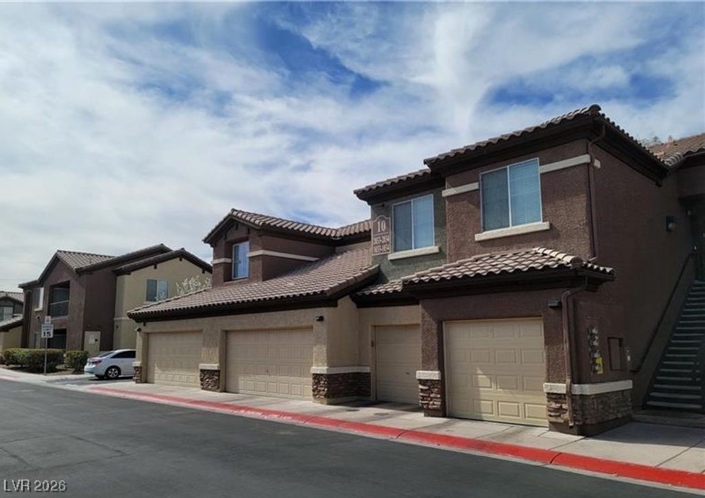 8324 West Charleston Boulevard 2033, Las Vegas, NV 89117