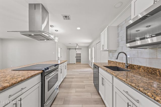 612 Broadmoor Boulevard, Lafayette, LA 70503