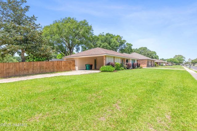 612 Broadmoor Boulevard, Lafayette, LA 70503