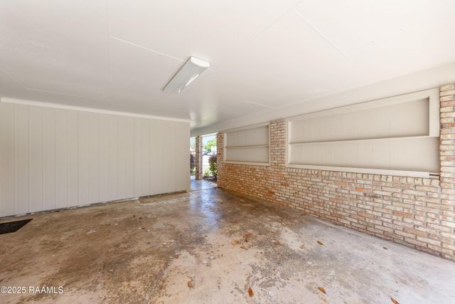 612 Broadmoor Boulevard, Lafayette, LA 70503
