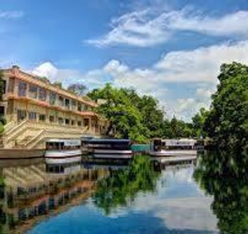 608 NW River Road RD, Martindale, TX 78655