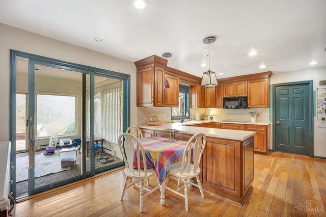 130 Heathwood Lane, Hamilton, OH 45013