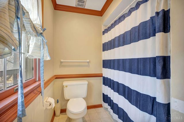 130 Heathwood Lane, Hamilton, OH 45013