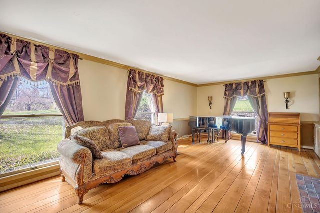 130 Heathwood Lane, Hamilton, OH 45013