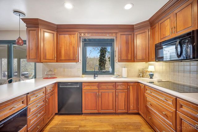 130 Heathwood Lane, Hamilton, OH 45013