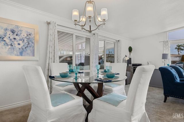 728 Underwood Court, Bakersfield, CA 93301