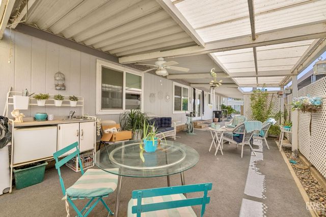 728 Underwood Court, Bakersfield, CA 93301