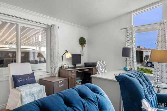 728 Underwood Court, Bakersfield, CA 93301